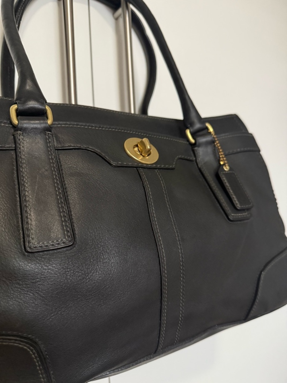 Coach Hampton Acorn Black Leather Satchel Turn Lock- Vintage Y2K